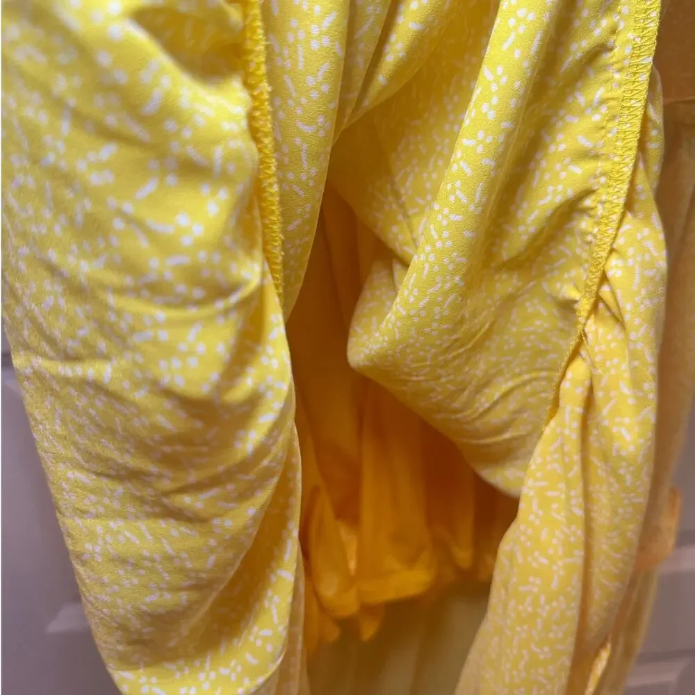 Dress - Picture 10 of 11